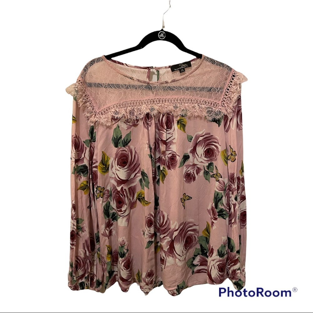 💝 Suzanne Betro Pink lace and cotton floral and butterfly blouse, 2X - Picture 2 of 14